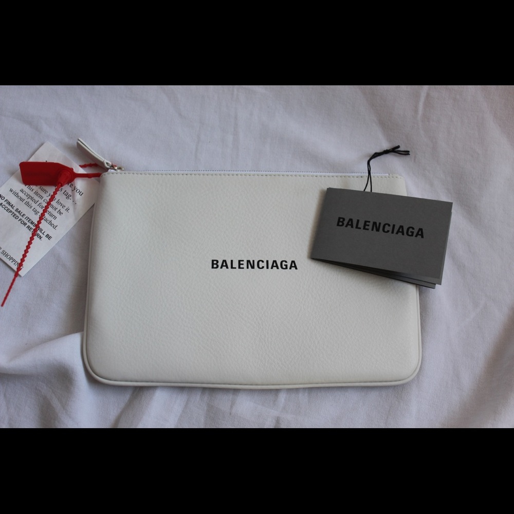NWT Authentic Balenciaga Everyday Pouch White - Picture 4 of 6